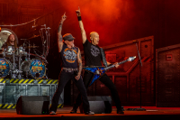 Teutonská ocel nerezaví! Accept slaví 50 let na hudební scéně a vezou narozeninovou show na plzeňský Metalfest