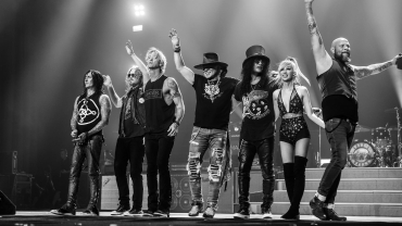 Guns N' Roses se v červnu vrátí do Letňan
