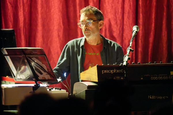 Astrobal, Stereolab, MeetFactory, 17. 6. 2025