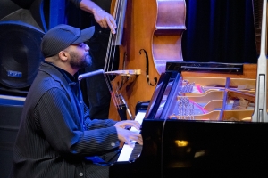 Sullivan Fortner Trio v Cabaret des Péchés