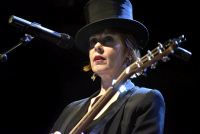 Suzanne Vega představí své nejznámější písně i nové album Flying with Angels