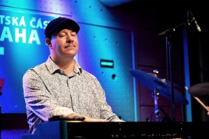 Šoltis Charette Štveráček Super Trio zahrálo v Jazz Docku.