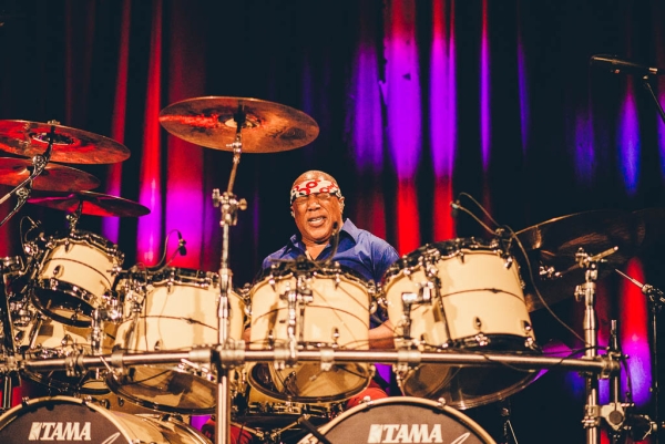 Billy Cobham vystoupil 6. listopadu v Měšťanské besedě v Plzni