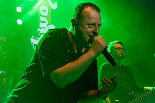 Frontman Komunálu Luboš Suchánek.